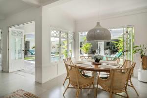 Fully Staffed Luxury Seminyak Villa l Private Pool