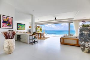 Elysian Sky Villa 5-Bedroom Panoramic Sea View with Gym and Cinema