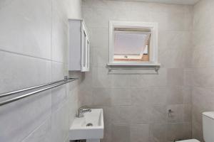 Carousel Apartment 5