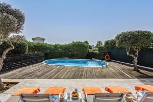 Villa Sawadi by Villa Plus