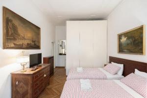 Piola king size comfort suite & private Garage