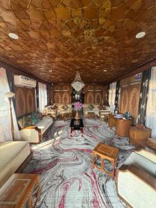Pride Group of Houseboats