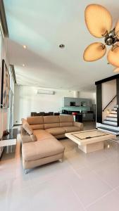 The Oasis Rawai 3BR Pool Villa Prime Location