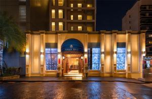 Radisson Suites Bangkok Sukhumvit