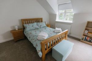 BRIARS CLOSE - Four Bed Property on the Edge of the Peak District National Park