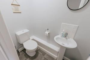 BRIARS CLOSE - Four Bed Property on the Edge of the Peak District National Park