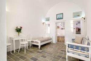 Vallas Apartments & Villas Santorini Greece