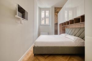 Hostmate - Milan - Benvenuto Cellini