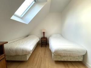 Maison avec WIFI, jardin à 320m de la plage à TREGASTEL - Réf 183