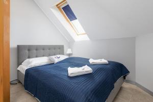 Przytulny Apartament Blisko Plaży by Noclegi Renters