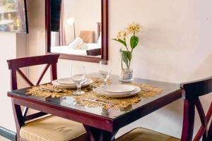 The Hideaway - Scenic Views in Crosswind Tagaytay