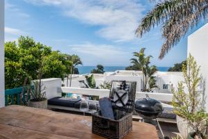Santorini Beachfront Apartment