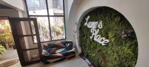 LIANEs PLACE