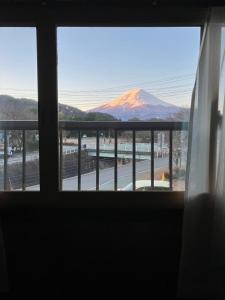かにと和牛 富士山亭
