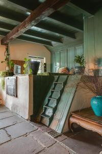 Bohemian Experience Wellness, Jacuzzi, Sauna, BBQ, Garden, Sleeps 14