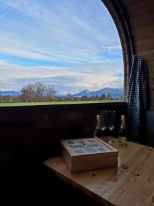 Holzfass Entspannung pur mit schönstem Bergblick 2