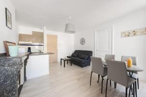 T2 lumineux vue canal proche centre