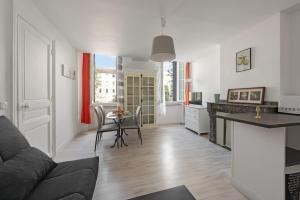 T2 lumineux vue canal proche centre