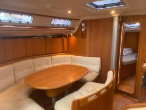 NUIT SUR UN BATEAU