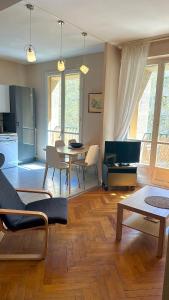 FLC - Direct Old Port - Terace - Clim - 1 Room