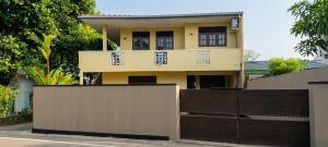 Villa Enchanté - Apartment in Nugegoda 2BR