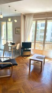 FLC - Direct Old Port - Terace - Clim - 1 Room