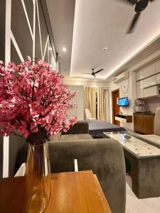 Luxe Haven Stays - Luxury Studio , Premium Stay