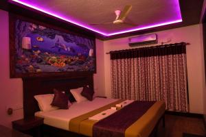 Pournami Houseboats