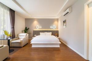 Golden Suites Saigon