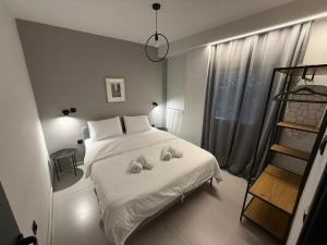 Room 8
