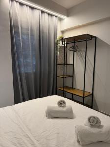 Room 8