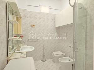 882 - Appartamento molocale in centro a Sirolo con aria condizionata, ottima posizione - - SPIAGGIA WHITE BEACH CLUB OMAGGIO dal lun al ven FINO AL 02-08