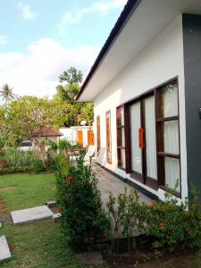 Lovina Villa Cinta