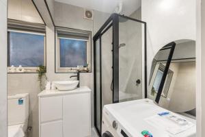 Modern Nomads St Kilda Studio Sanctuary Near Albert Park