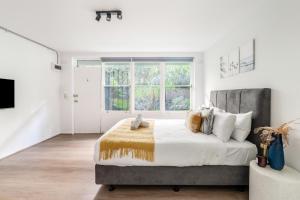 Modern Nomads St Kilda Studio Sanctuary Near Albert Park