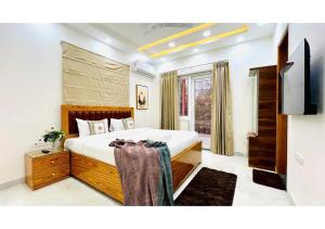BluO Modern 2BHK - Central Delhi