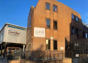 Student Only Modern Non-Ensuite Room at Ivy Halls Cricklewood