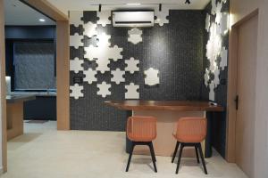 Westside Luxury 2BHK Private Penthouse - HiTech City, Madhapur, Hyderabad