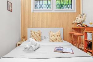 Serenty - Trocadéro & Champs-Élysées & Eiffel Tower