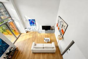 Design Loft 90 sqm Terrace - Near Milan Como