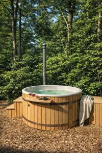 Retro Chic Wellness met hottub & sauna