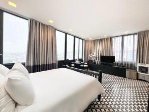 TTR Skypool Boutique Hotel