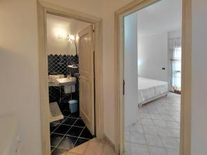 Le Maree Sea View Apartment img20