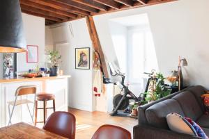 Charming 66 sqm attic flat Paris