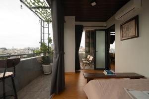 Skyview 2-Br Penthouse - River & City Lights