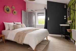 maison 3 chambres avec jardin et un studio independant 8 pers