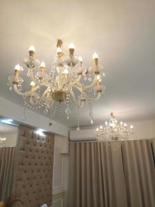 Stay near Mall of Asia, MOA Arena, SMX PICC & NAIA - Faith Suite