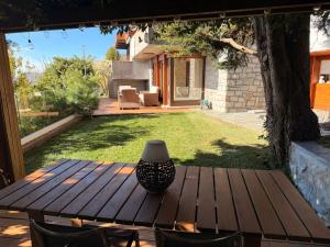 FAMlLY APARTMENT WITH PRIVATE OUTDOOR POOL