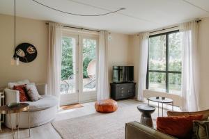 Retro Chic Wellness met hottub & sauna