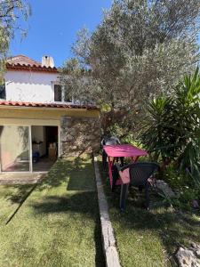 Duplex romantique avec beau jardin plage à pieds
